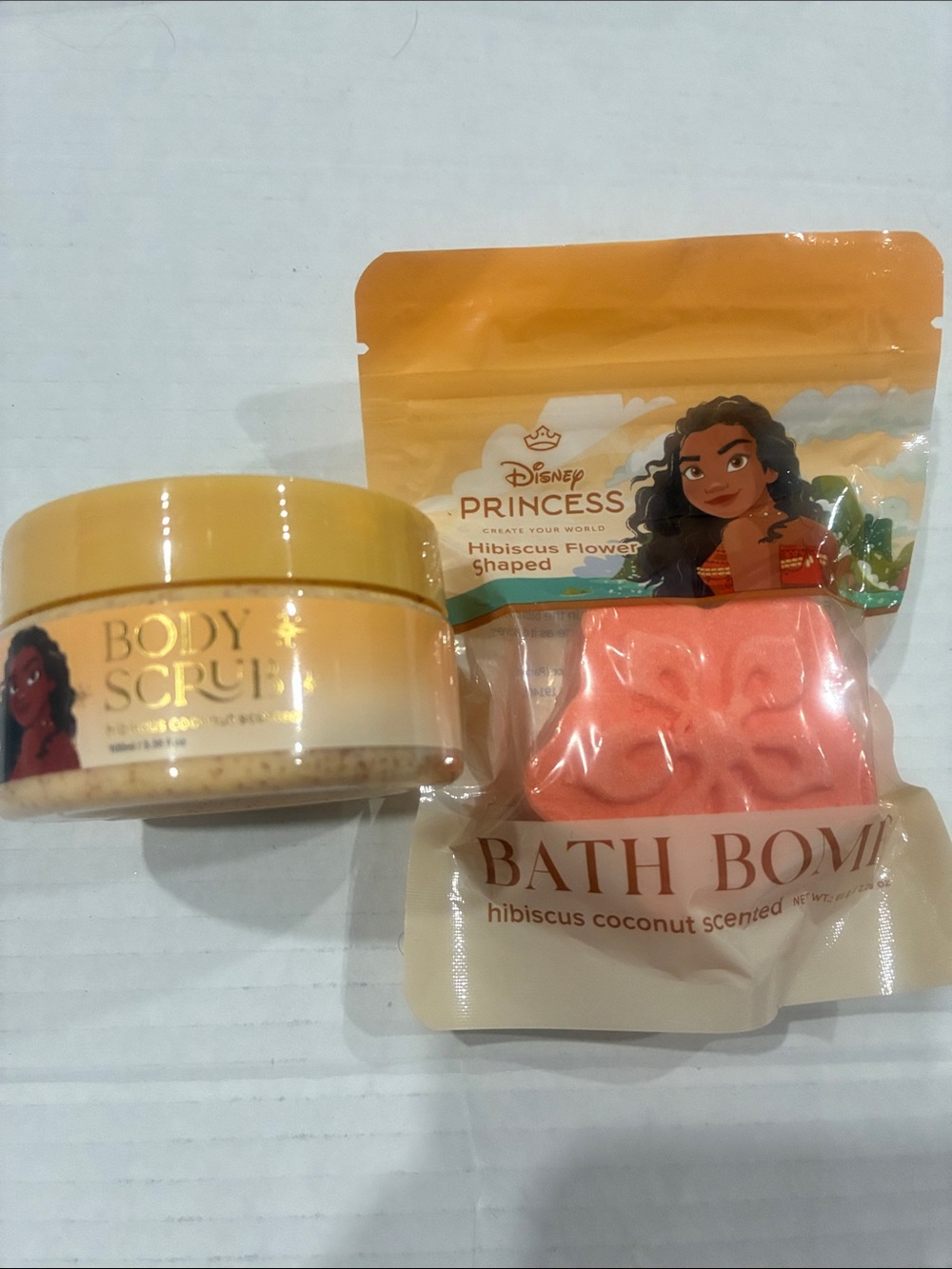 Disney Moana Hibiscus Coconut Bath Bomb &  Body Scrub